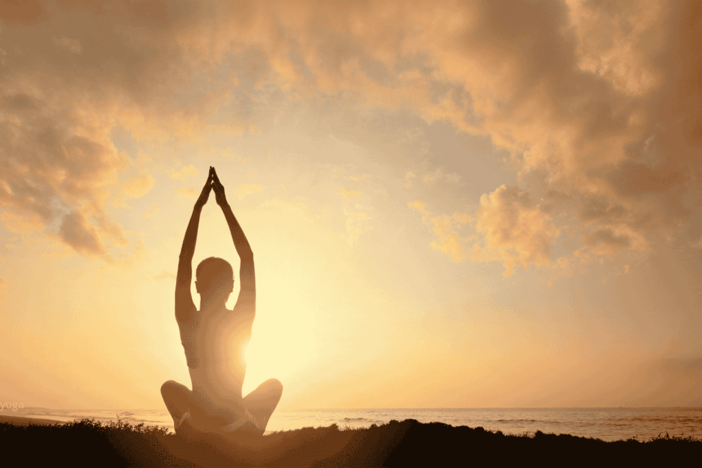 Yoga i solnedgången